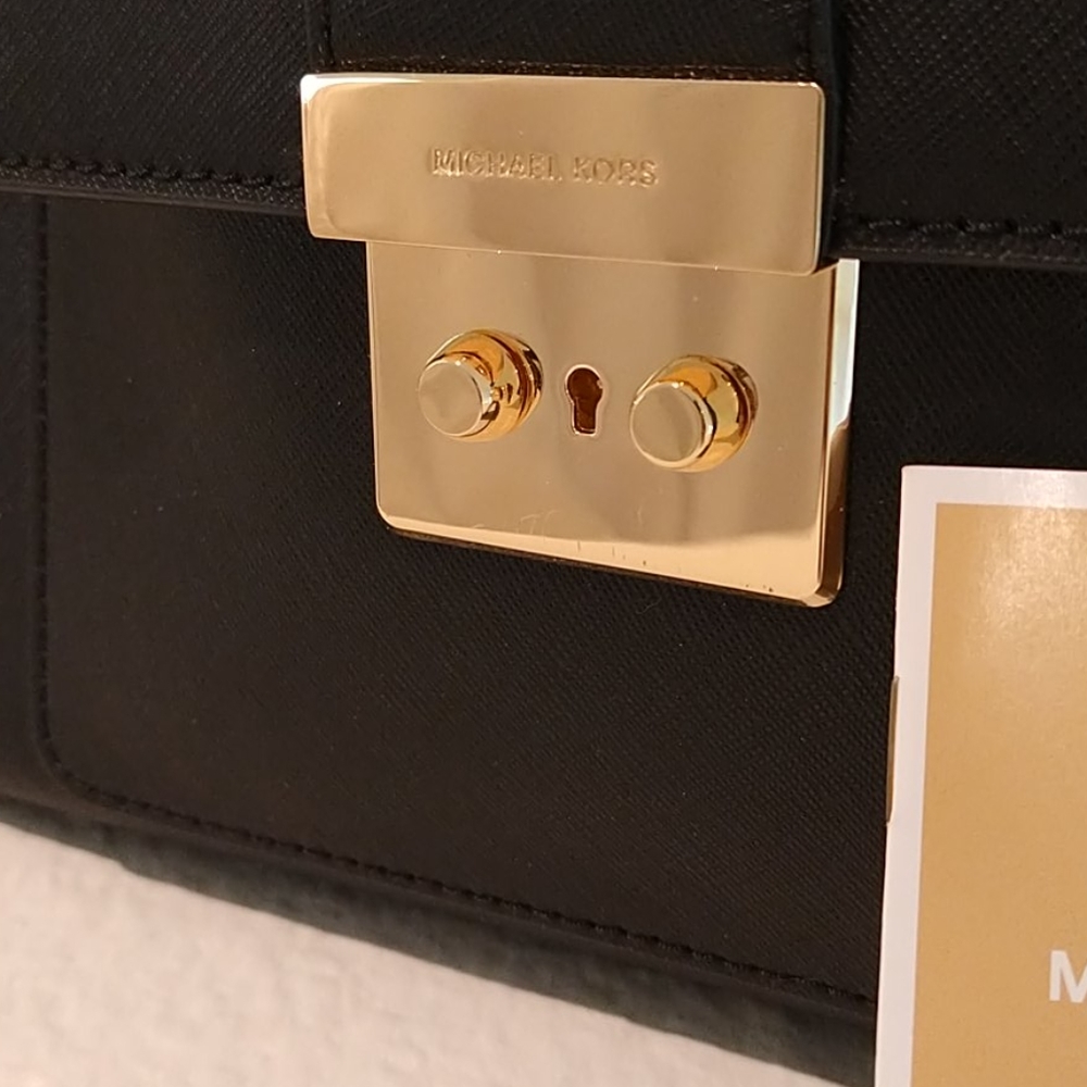 Michael kors Saffiano Crossbody Handbag $395 - Picture 6 of 9